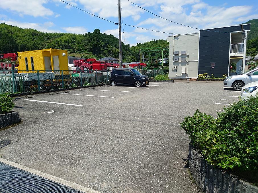 ソフィア(17336)の外観・駐車場イメージ1枚目