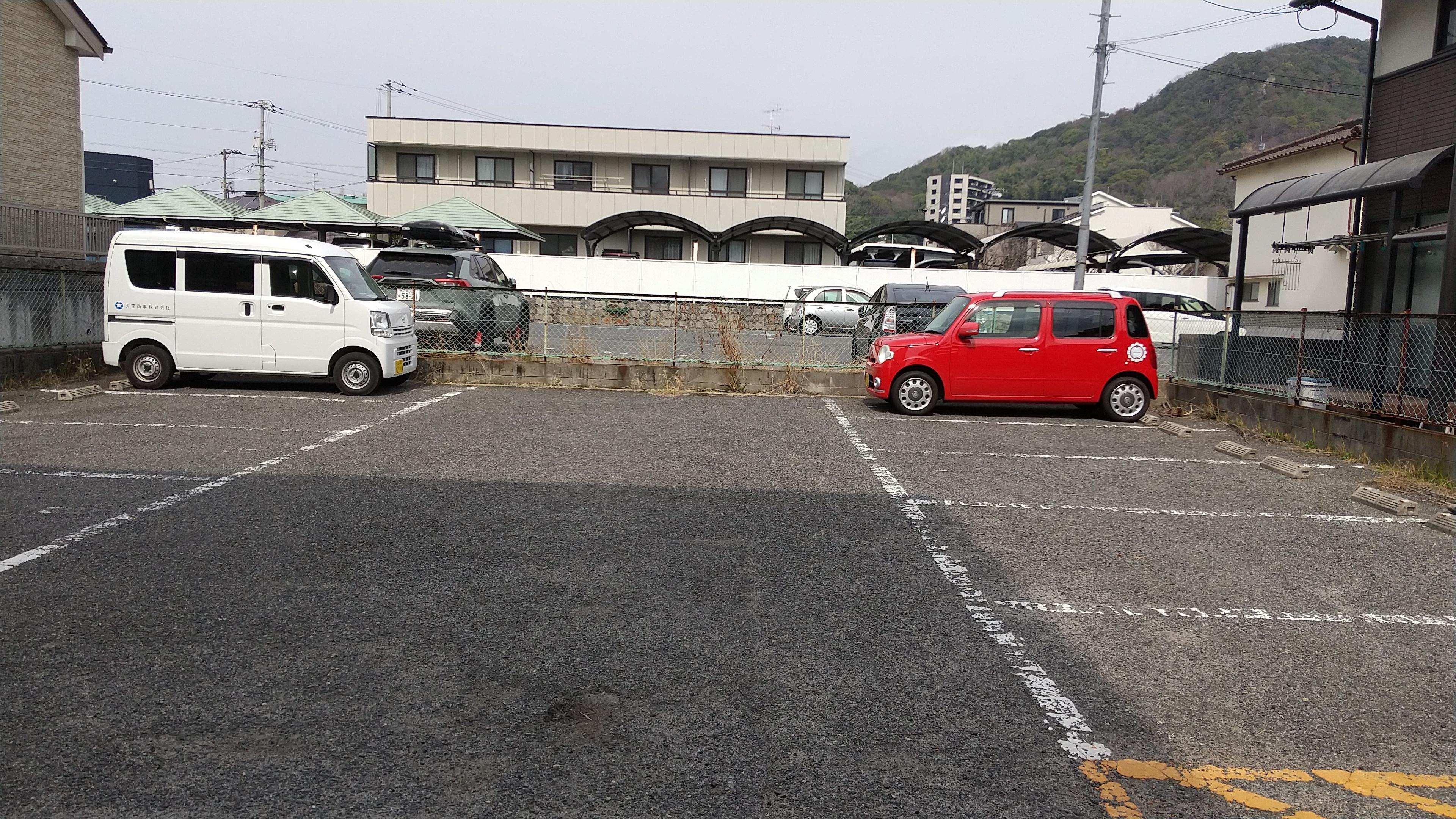 第4三沢ガレージの外観・駐車場イメージ1枚目