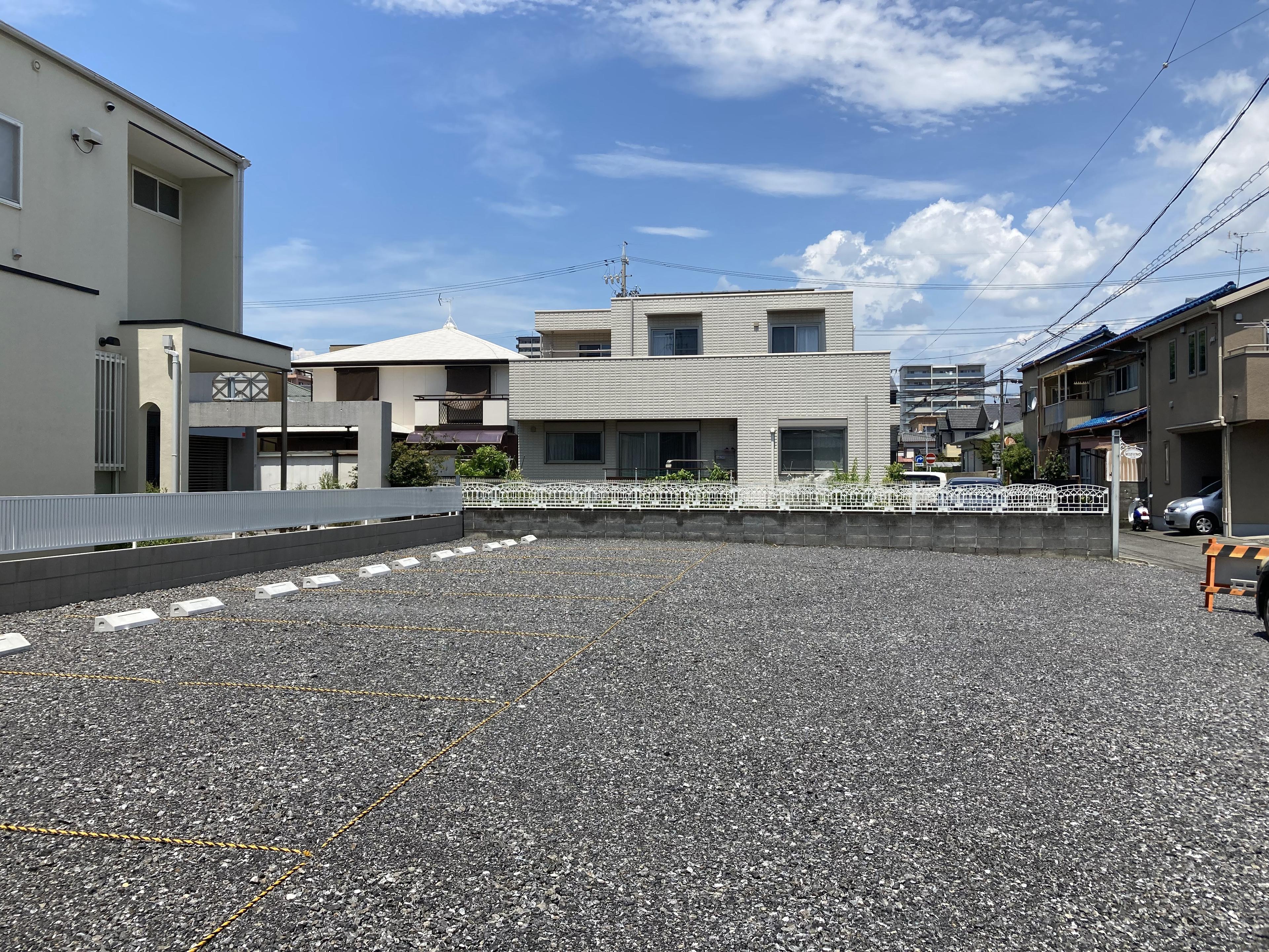 大坪町貸駐車場の外観・駐車場イメージ3枚目