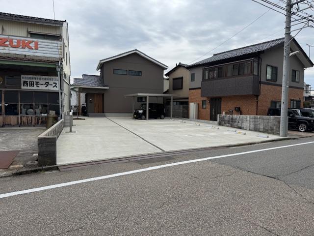 長土塀Ｙパーキングの外観・駐車場イメージ1枚目