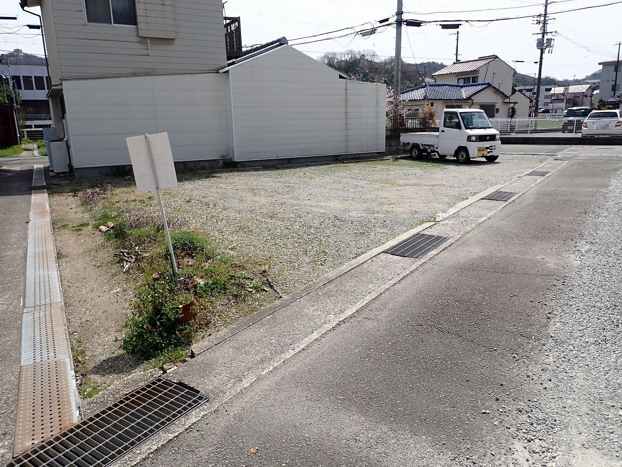 陸本町B駐車場の外観・駐車場イメージ2枚目