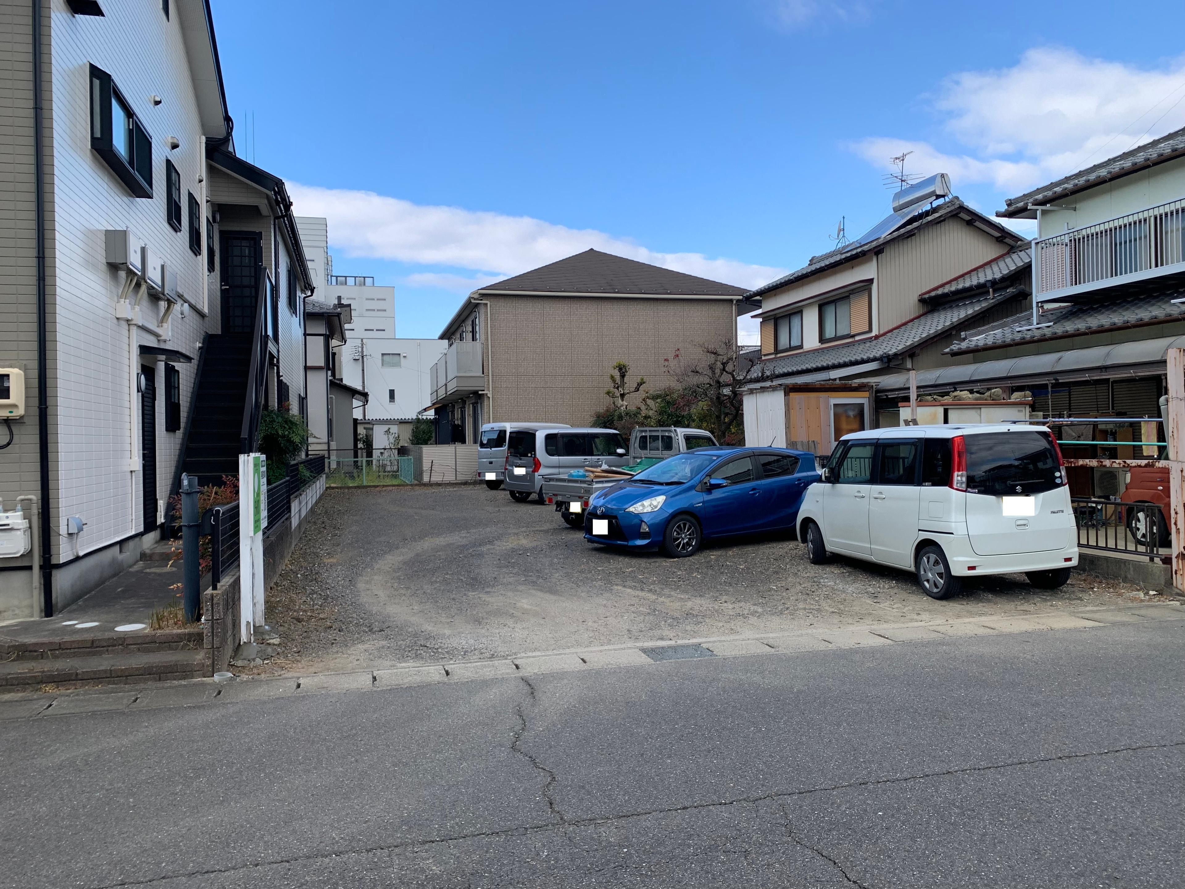 高橋沖浦パーキングの外観・駐車場イメージ1枚目