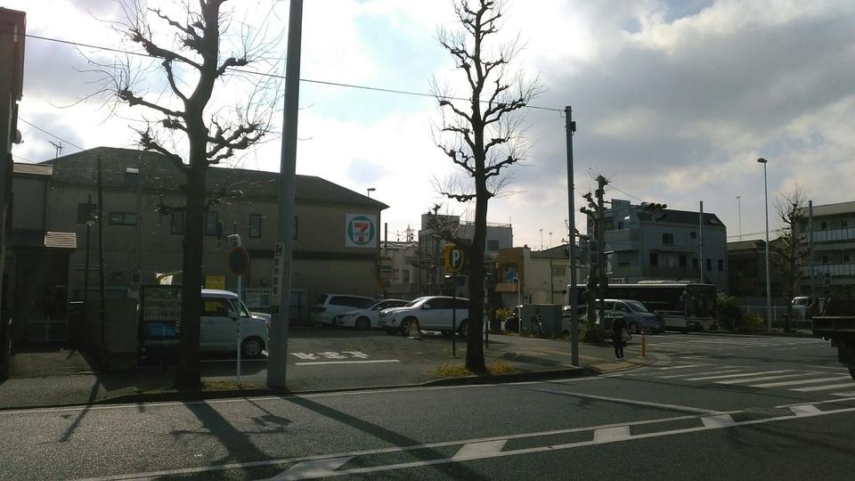 横浜平安町１丁目の外観・駐車場イメージ1枚目