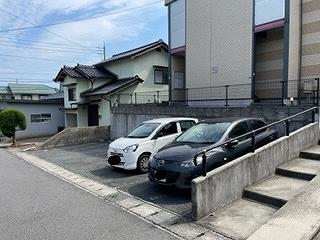 コンファース輝(31640)の外観・駐車場イメージ1枚目