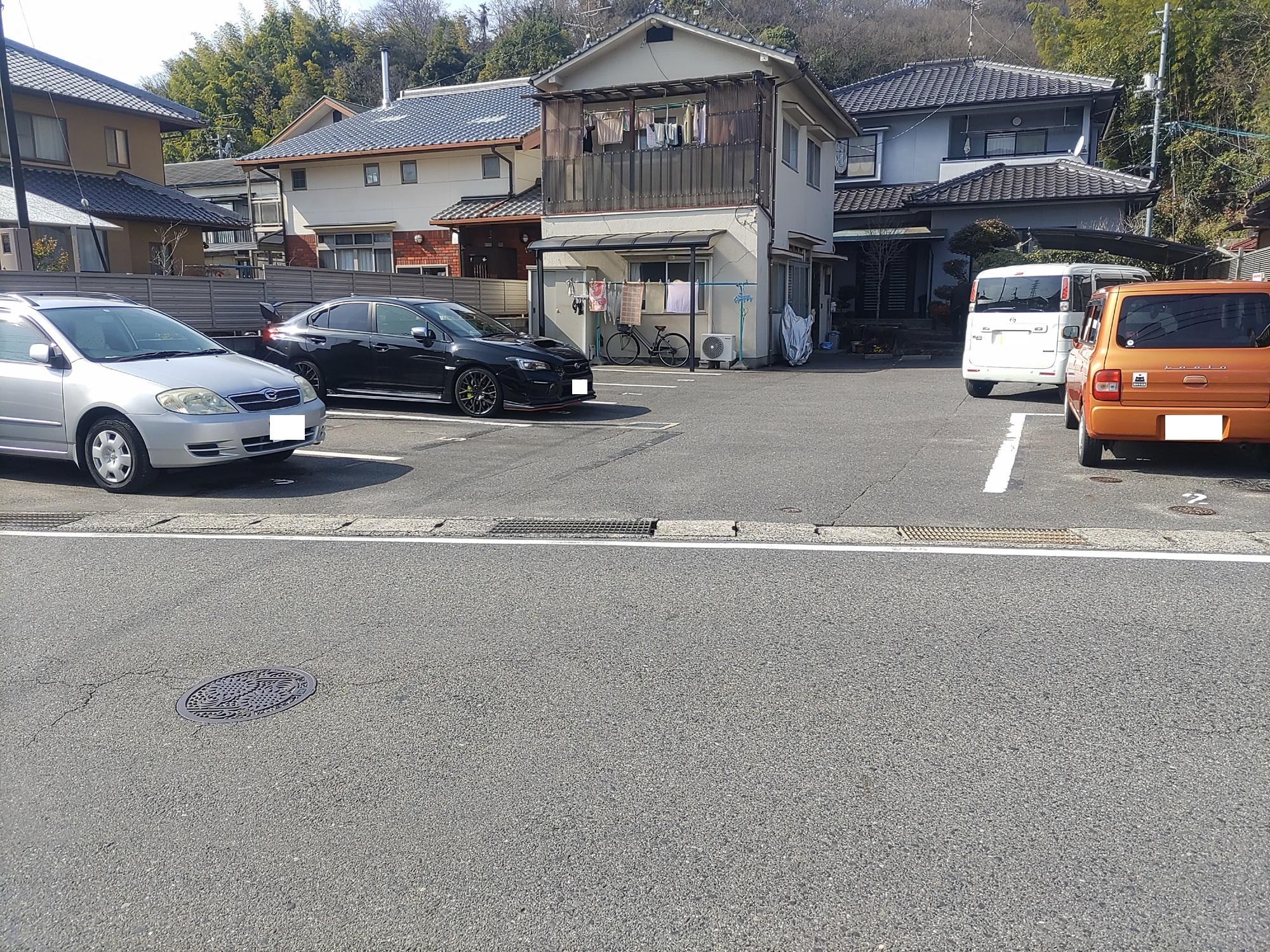 青木ガレージの外観・駐車場イメージ1枚目
