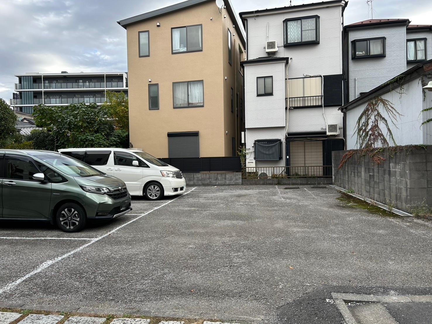 橋本駐車場Aの外観・駐車場イメージ2枚目