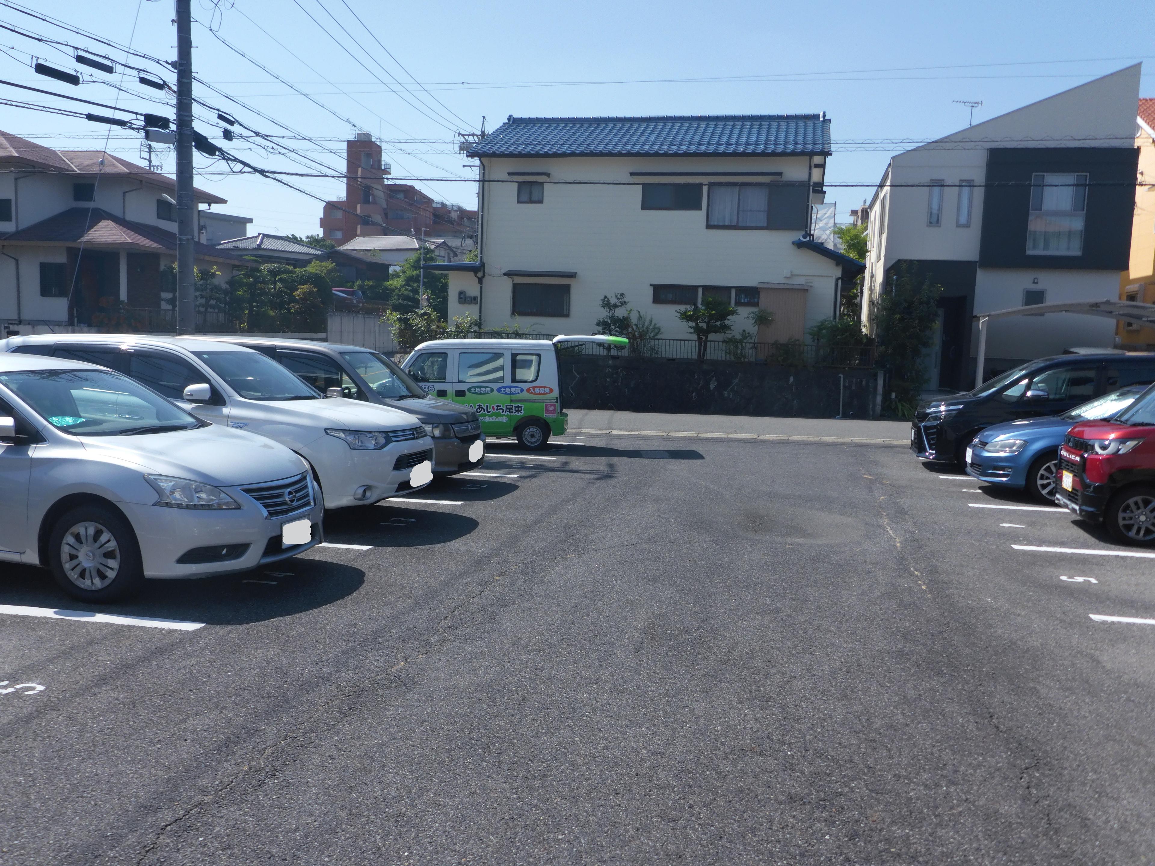 塚田駐車場の外観・駐車場イメージ2枚目