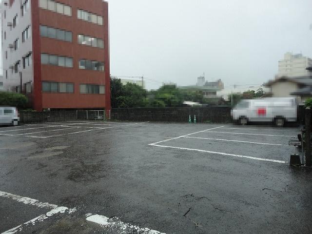 荷揚町64駐車場の外観・駐車場イメージ2枚目