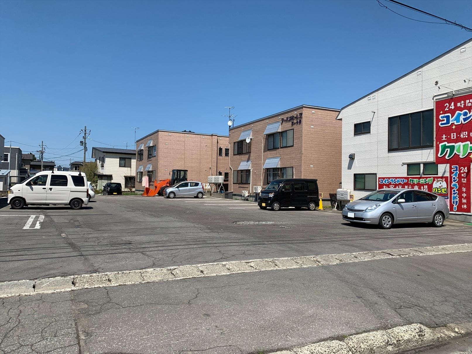 小柳３丁目奈良駐車場の外観・駐車場イメージ1枚目