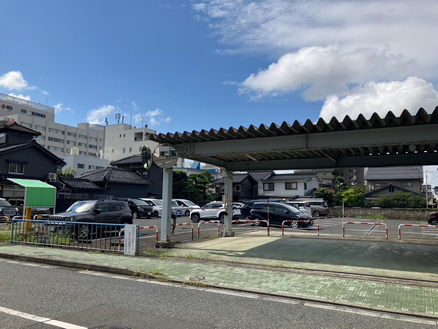 鳥タク西町駐車場の外観・駐車場イメージ2枚目