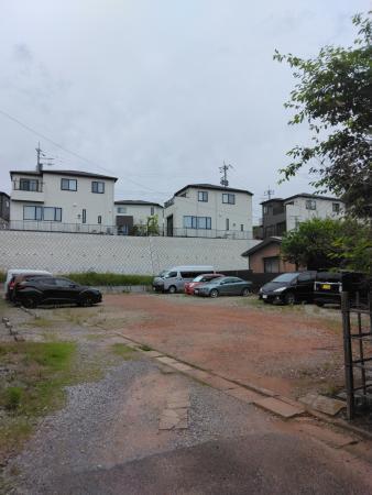 小泉駐車場の外観・駐車場イメージ2枚目