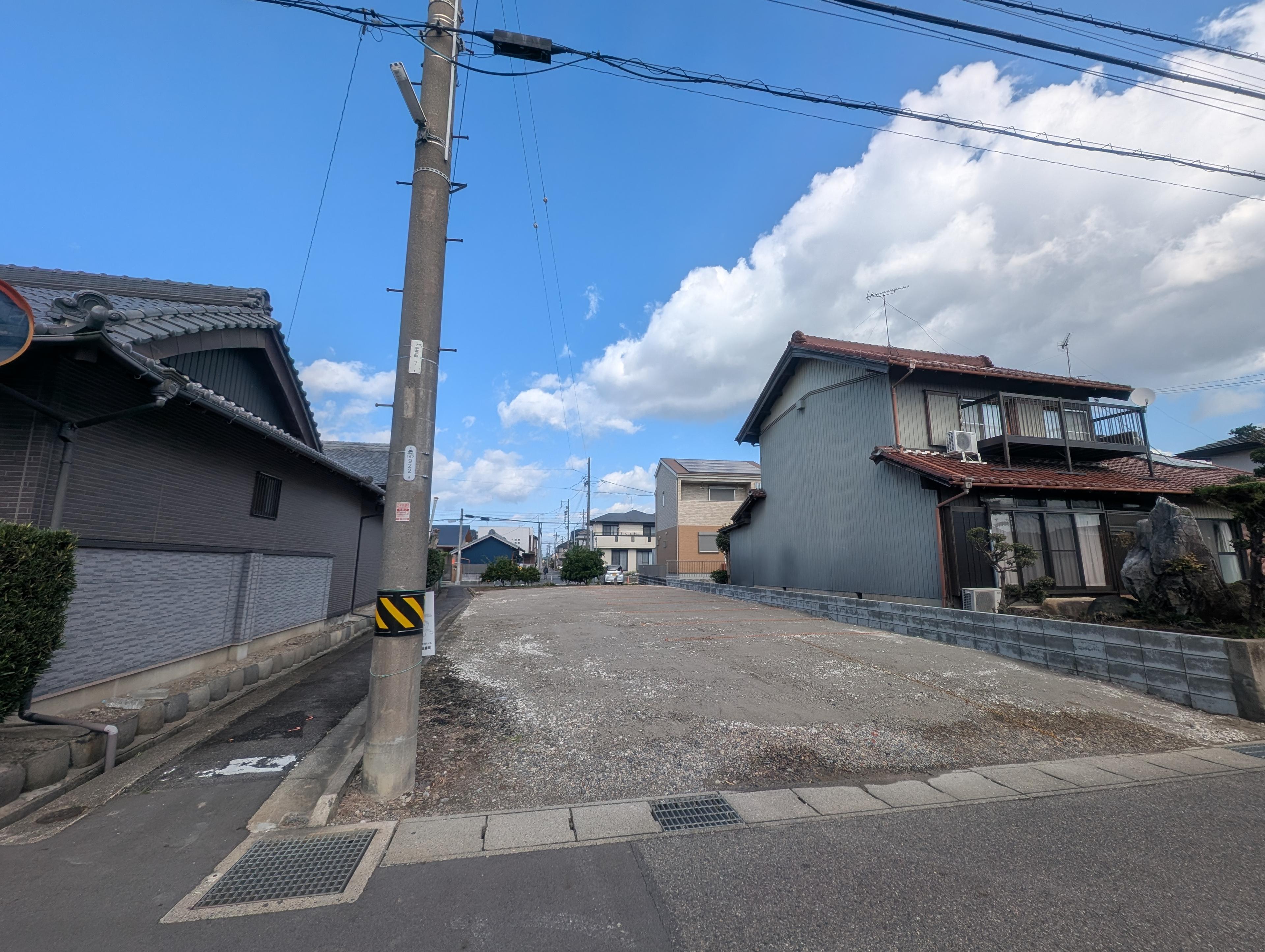 パーク森川の外観・駐車場イメージ1枚目