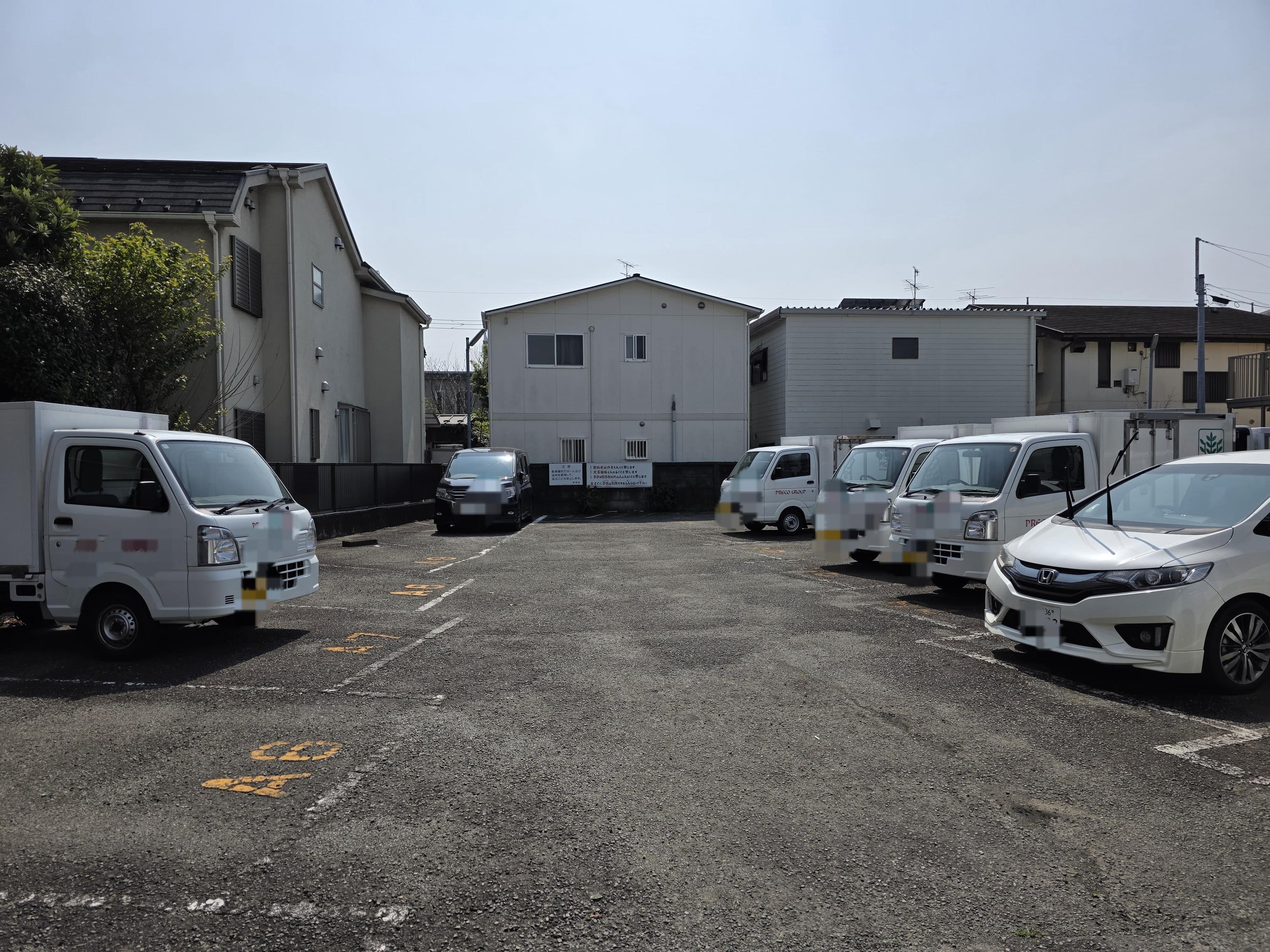 千鳥ハウス駐車場の外観・駐車場イメージ2枚目