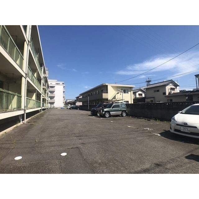 佃マンション敷地内駐車場の外観・駐車場イメージ1枚目