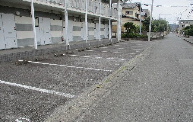 ＰＲＯＶＡＮＣＥ(17280)の外観・駐車場イメージ1枚目