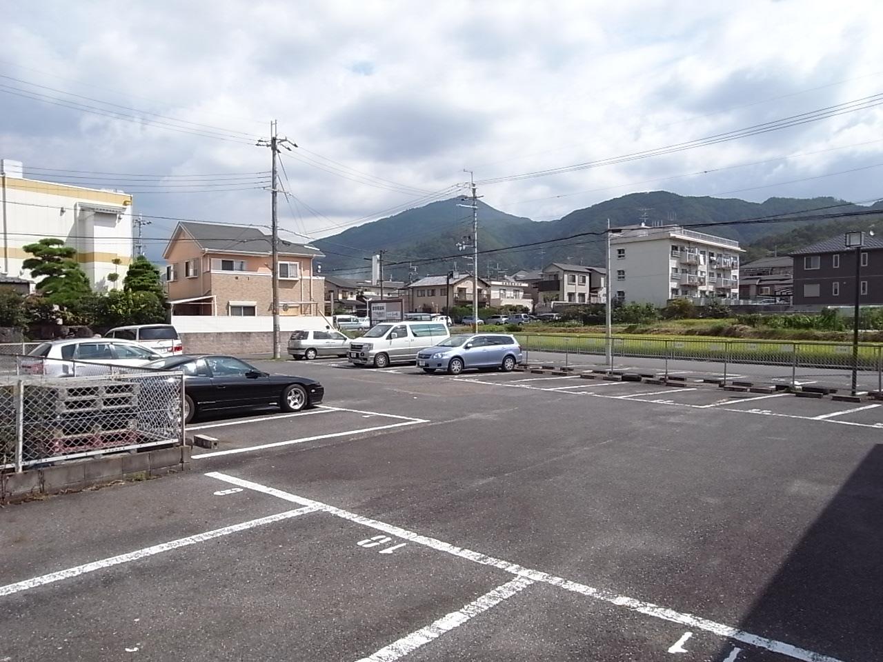 向畑ガレージ　南の外観・駐車場イメージ3枚目