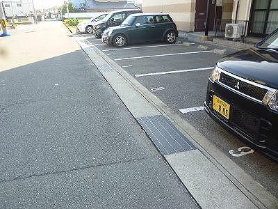 来夢(32879)の外観・駐車場イメージ1枚目