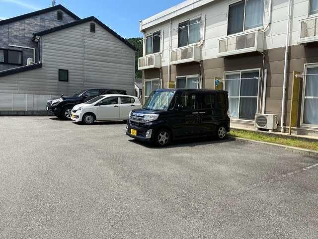横木(21301)の外観・駐車場イメージ1枚目