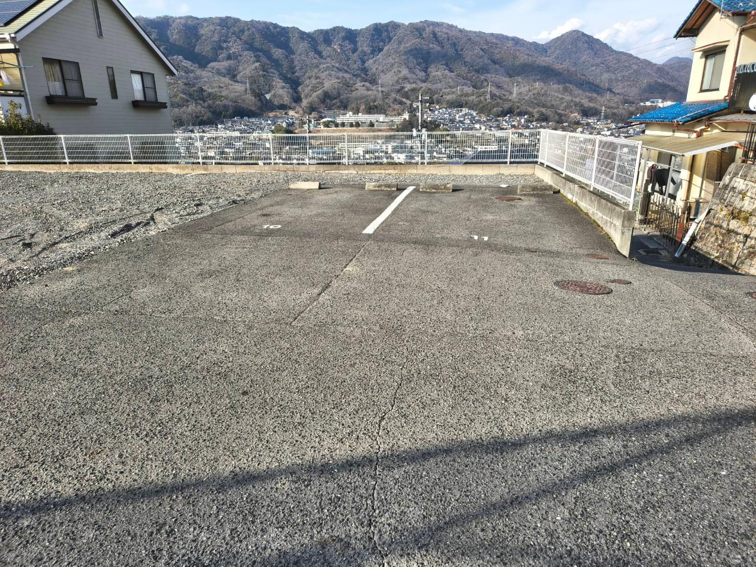 D駐車場中段の外観・駐車場イメージ2枚目