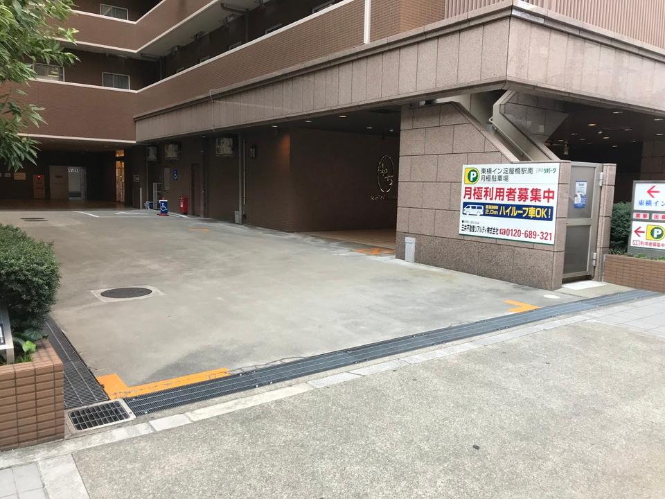 東横イン淀屋橋駅南の外観・駐車場イメージ1枚目