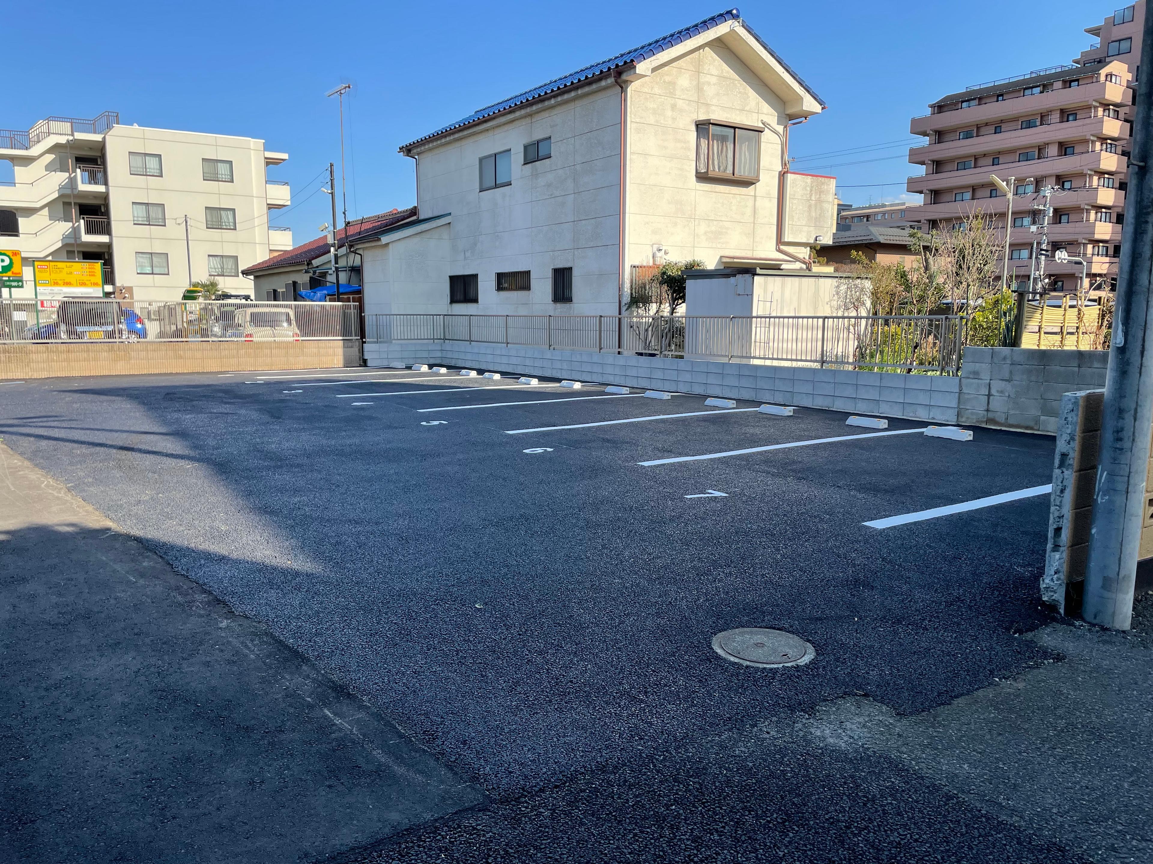新町月極駐車場の外観・駐車場イメージ1枚目