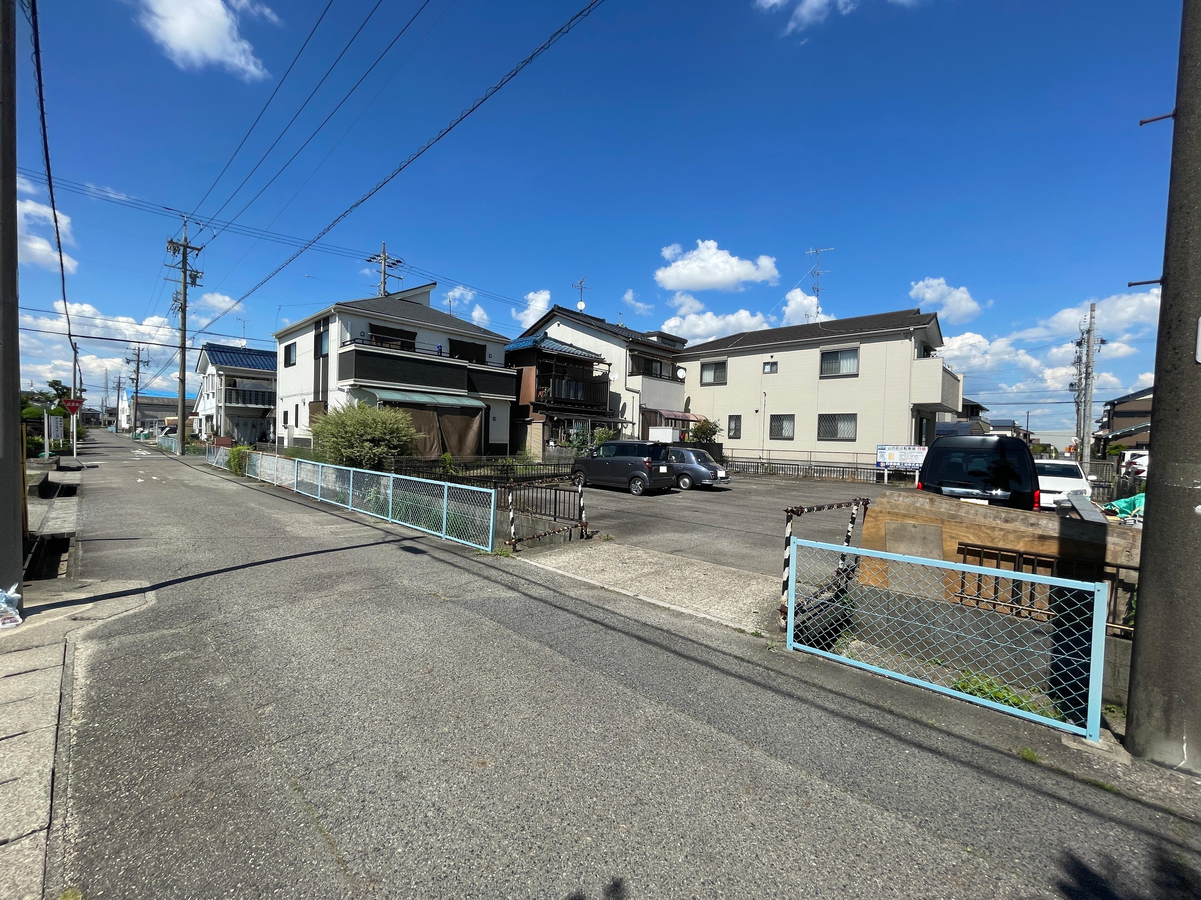 山の前北駐車場の外観・駐車場イメージ1枚目