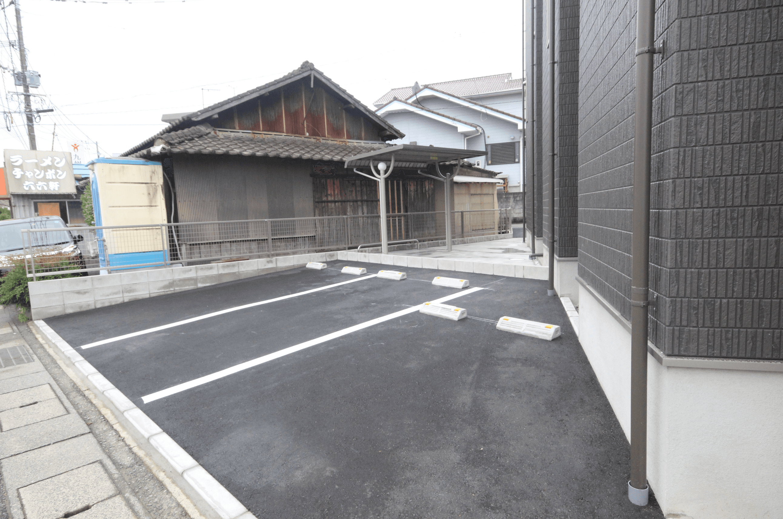 CB鳥栖ｳﾞｨﾚｯﾀの外観・駐車場イメージ1枚目
