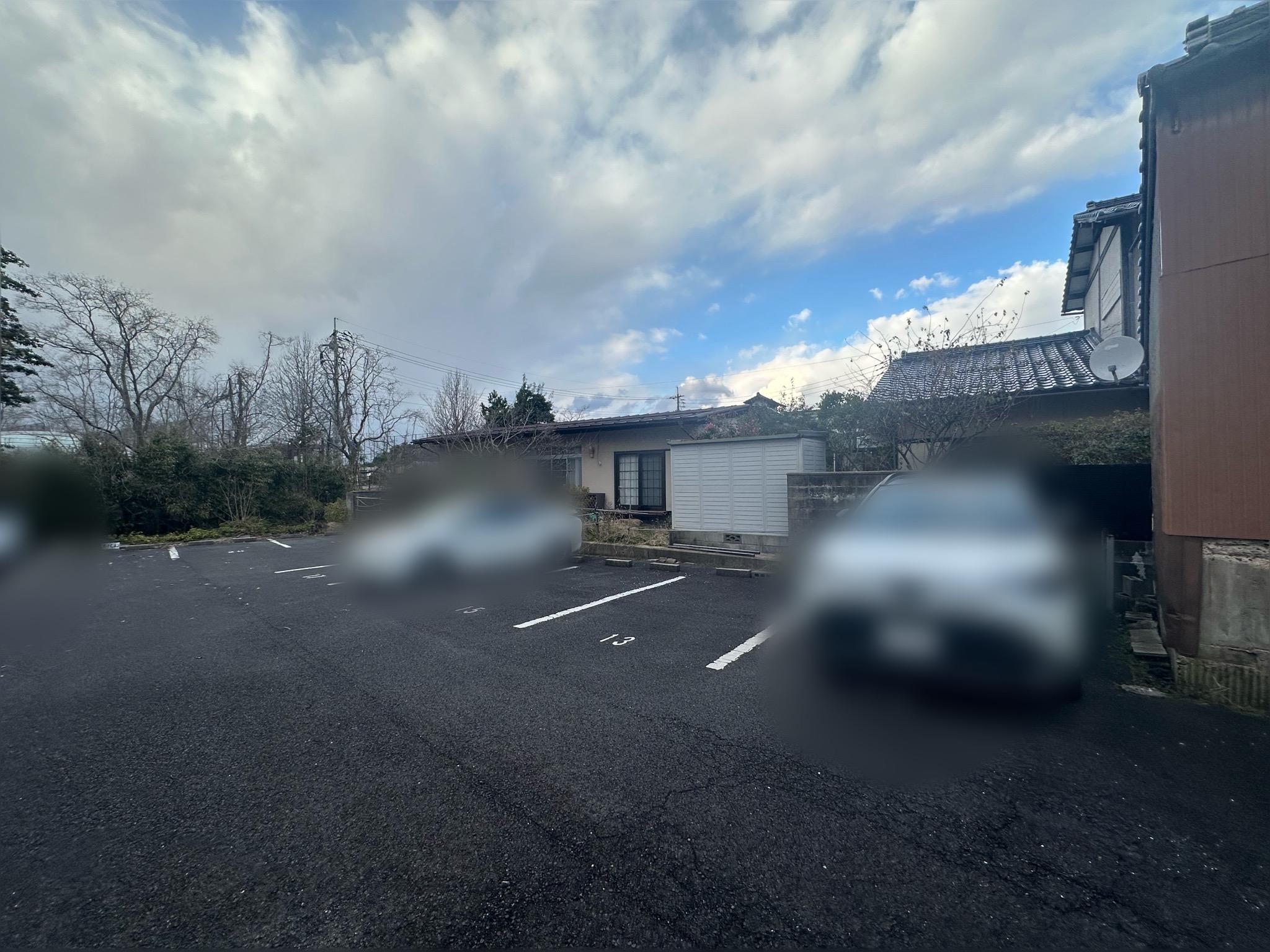 堀川ガレージ・ワタナベ駐車場の外観・駐車場イメージ2枚目