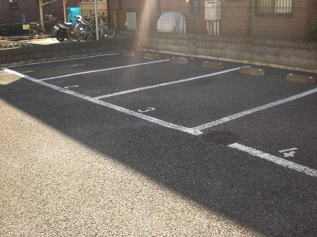 フラワー(28350)の外観・駐車場イメージ1枚目