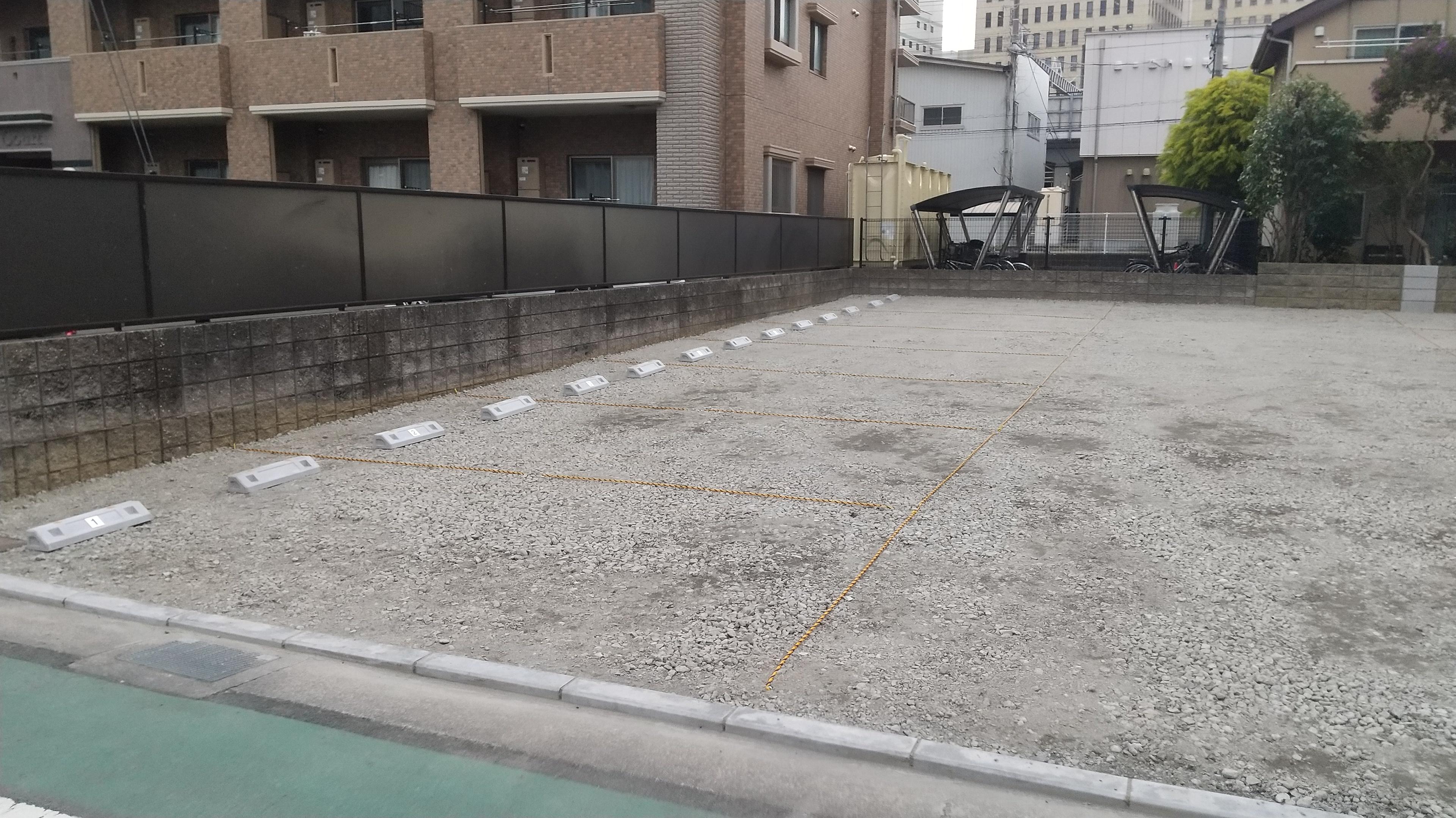 八幡1駐車場の外観・駐車場イメージ2枚目