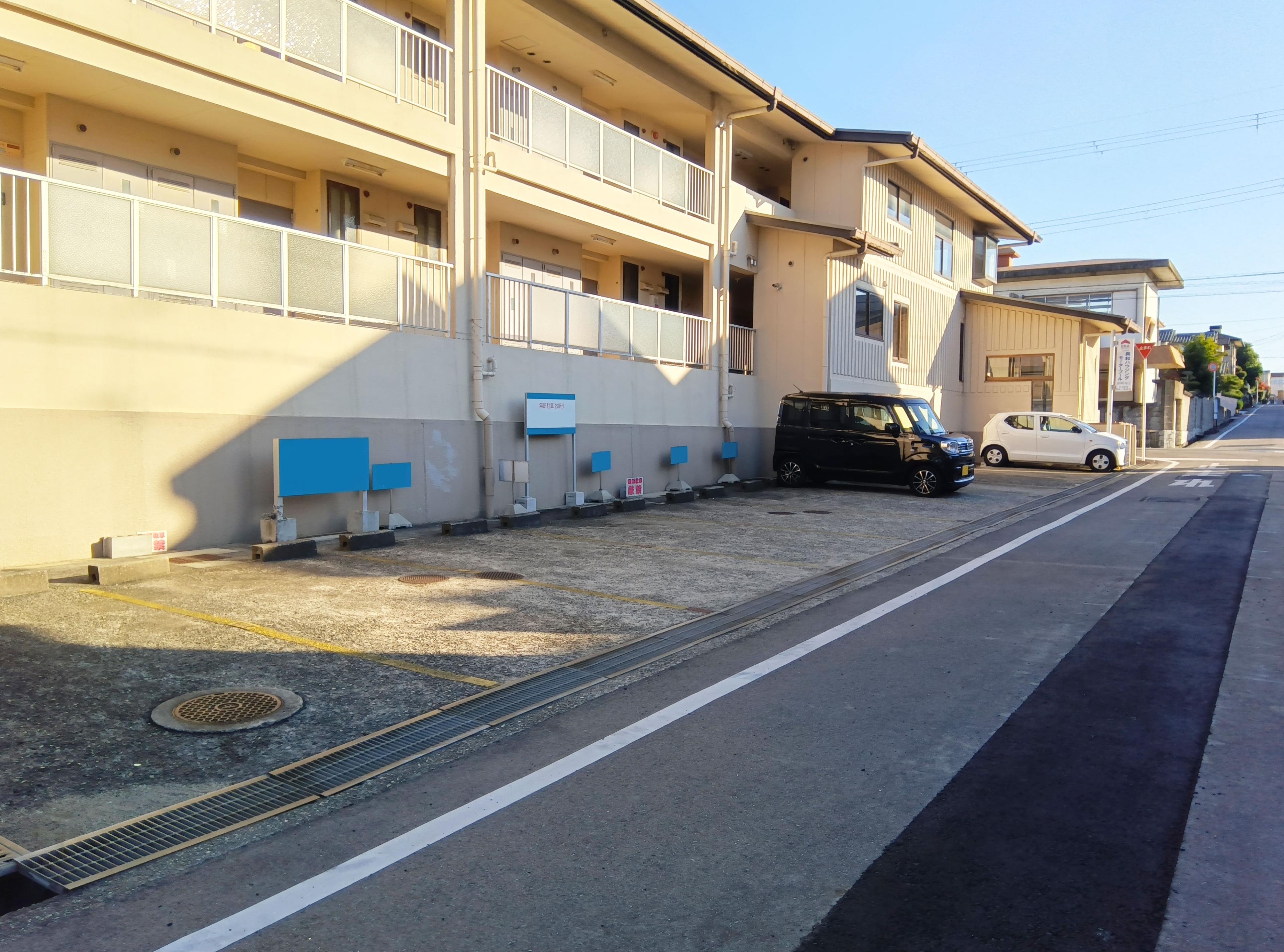 金剛№2モータープールの外観・駐車場イメージ2枚目