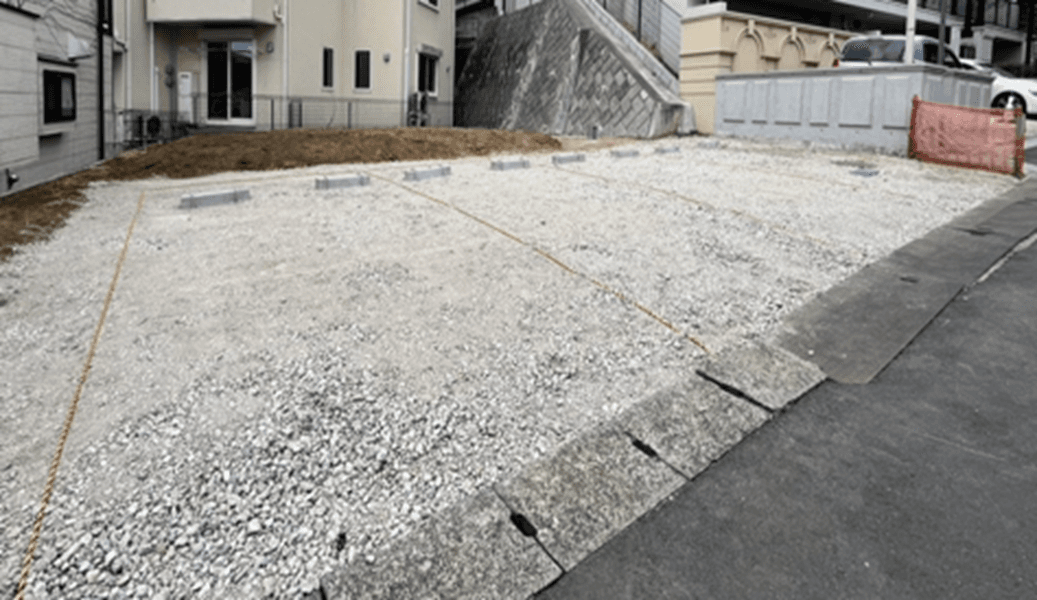 ゆきの駐車場の外観・駐車場イメージ1枚目