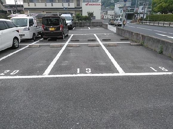 木村駐車場の外観・駐車場イメージ2枚目