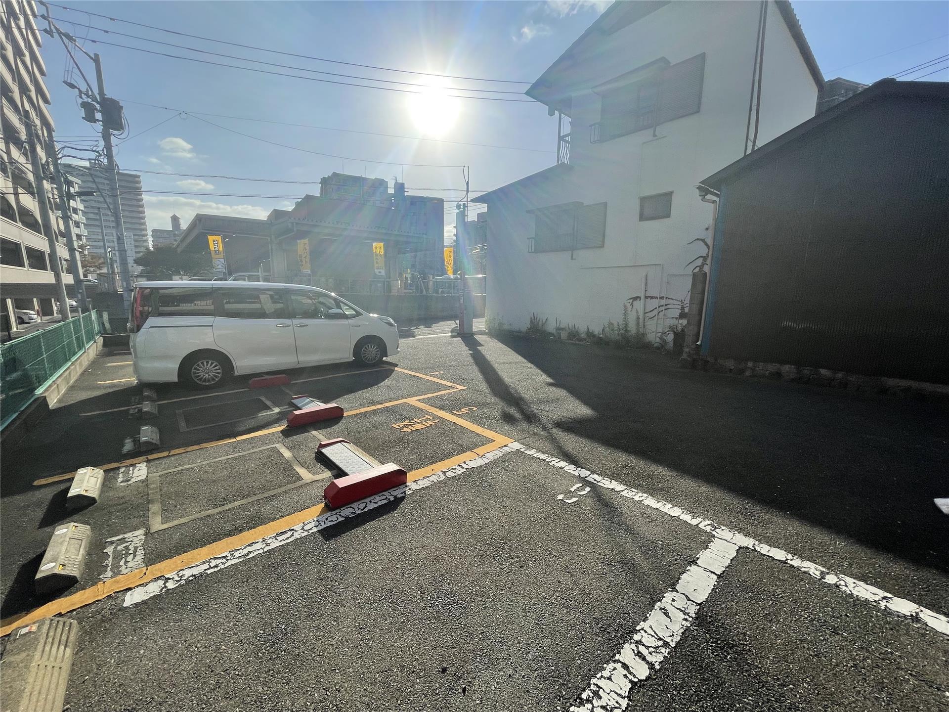 前田駐車場の外観・駐車場イメージ3枚目