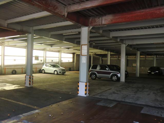 清水ガレージの外観・駐車場イメージ2枚目