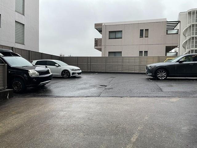 FKパティオ覚王山の外観・駐車場イメージ1枚目