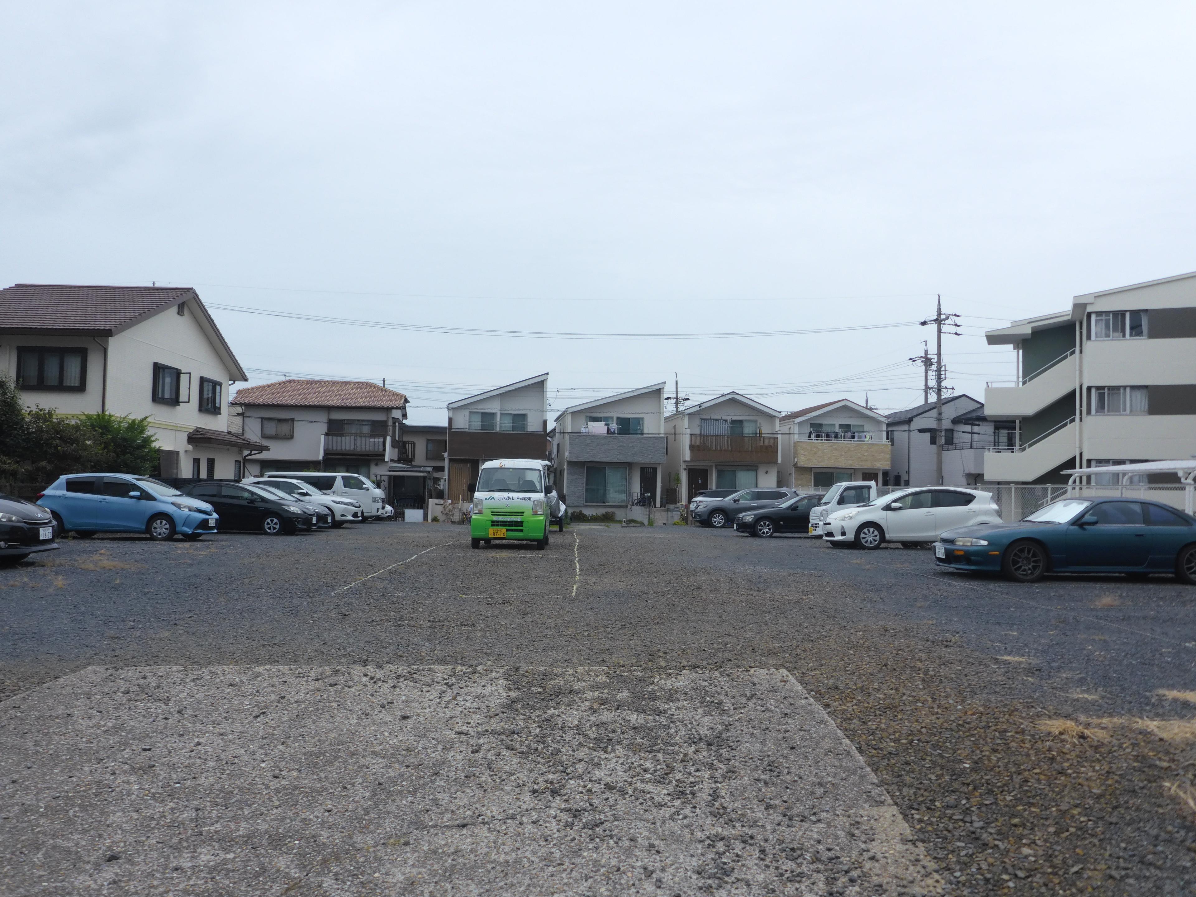 長配駐車場の外観・駐車場イメージ2枚目