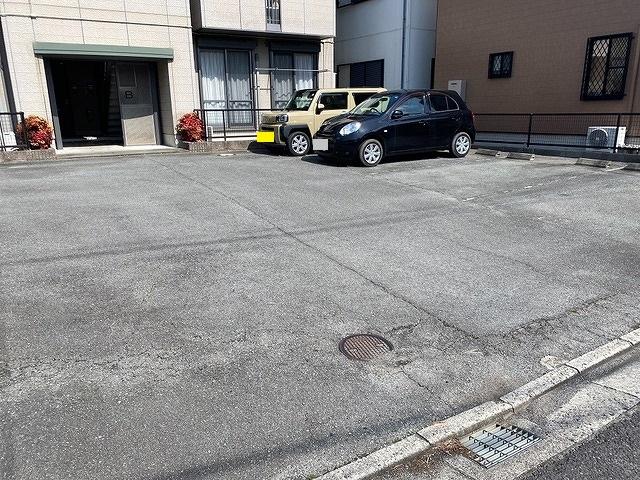 FKパークハイムの外観・駐車場イメージ1枚目