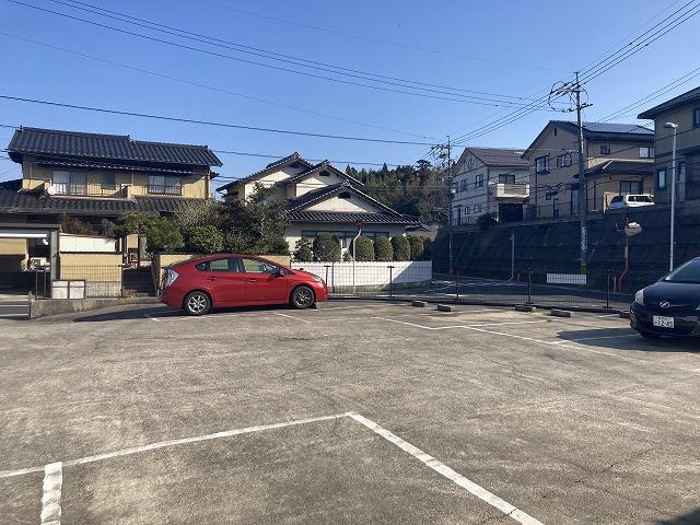 新国屋団地入口駐車場の外観・駐車場イメージ3枚目