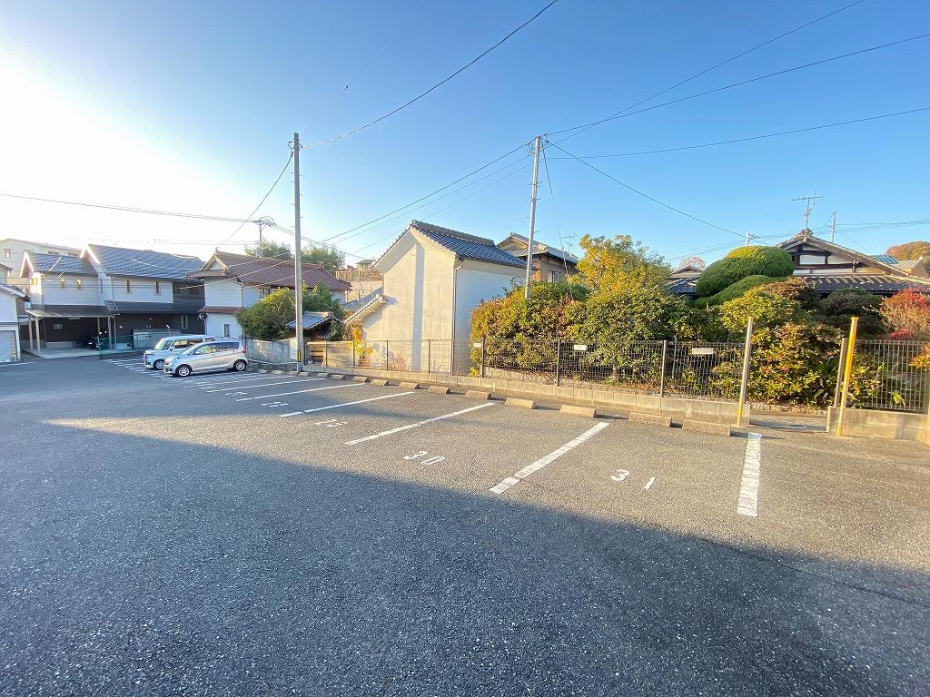 西川駐車場の外観・駐車場イメージ3枚目