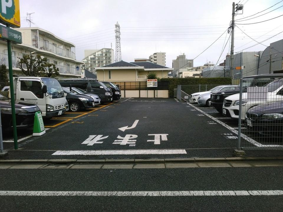 柿の木坂２丁目第３の外観・駐車場イメージ1枚目