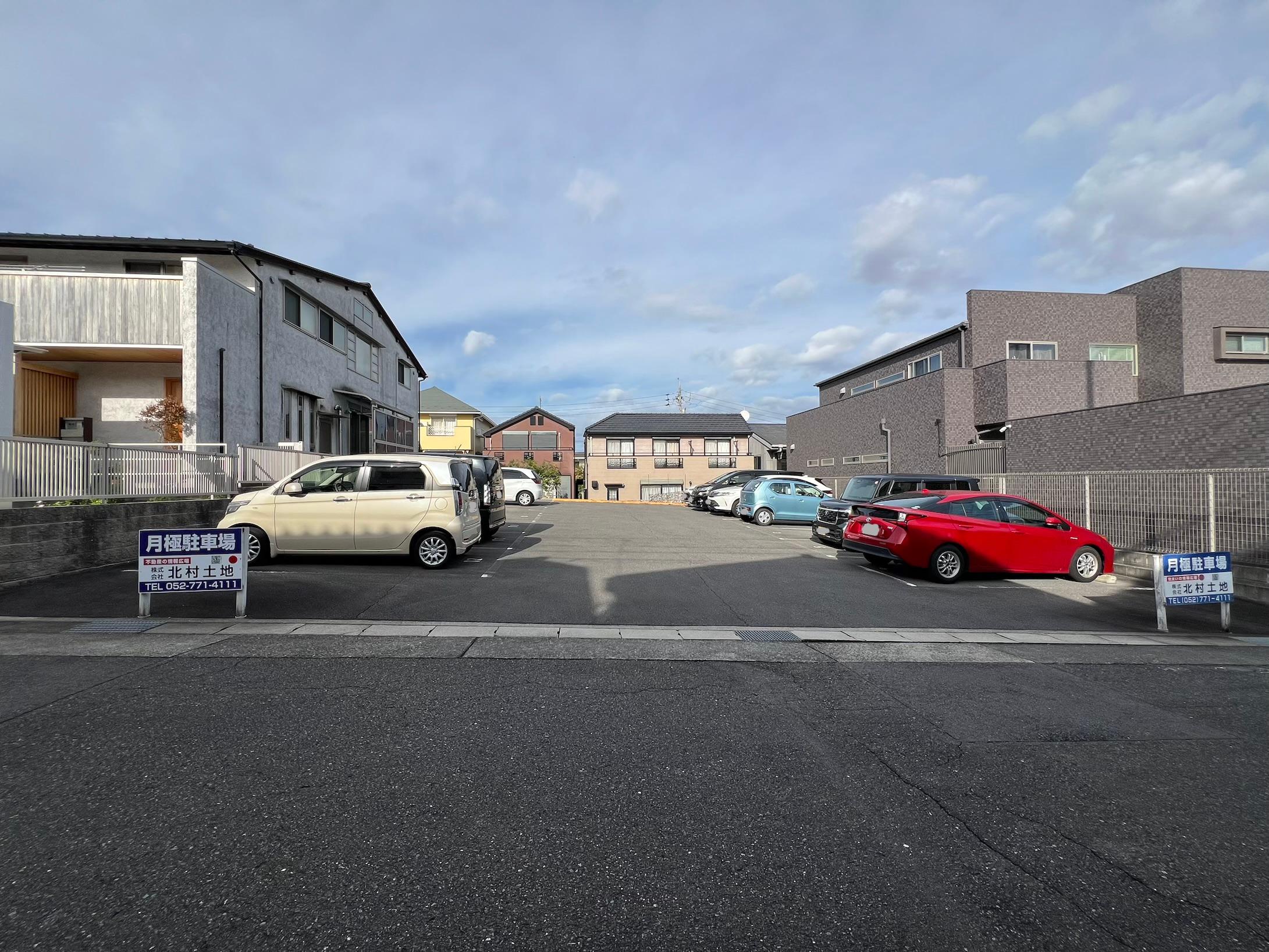 神沢駐車場の外観・駐車場イメージ1枚目