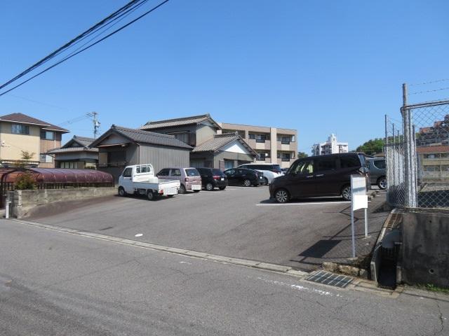 欠町広見西通鈴木様駐車場の外観・駐車場イメージ2枚目