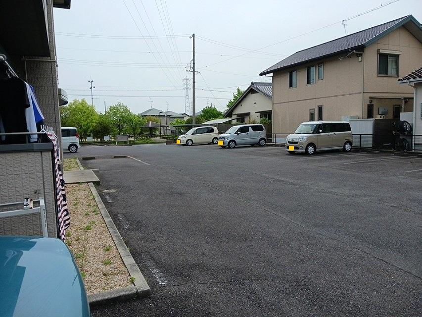 FKエクセルコートＣの外観・駐車場イメージ2枚目