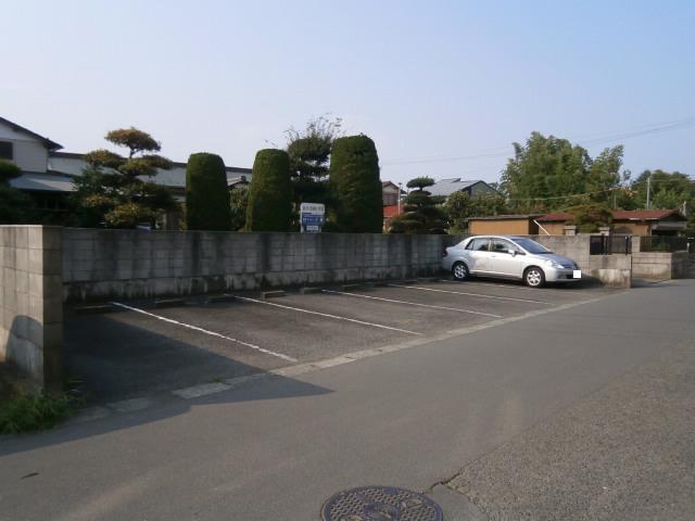 秋川月極駐車場の外観・駐車場イメージ2枚目