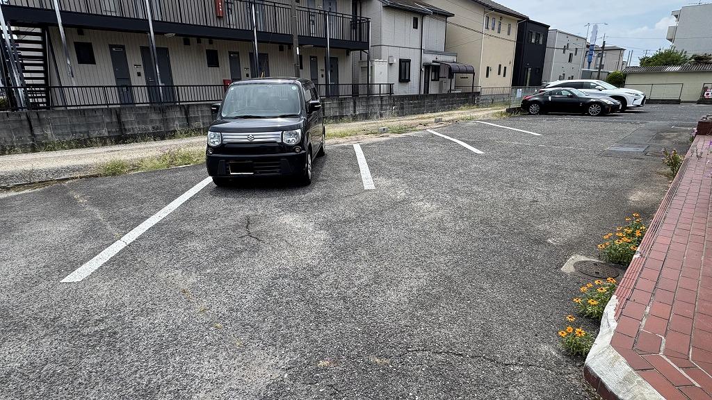 てまり西崎駐車場の外観・駐車場イメージ2枚目