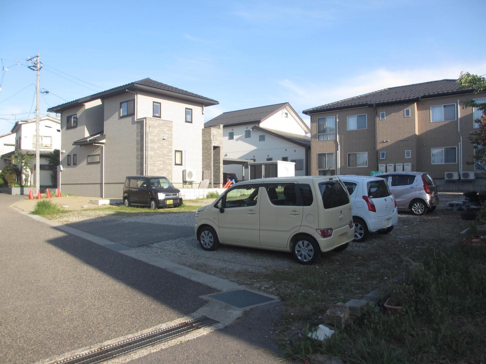 第32駐車場の外観・駐車場イメージ3枚目