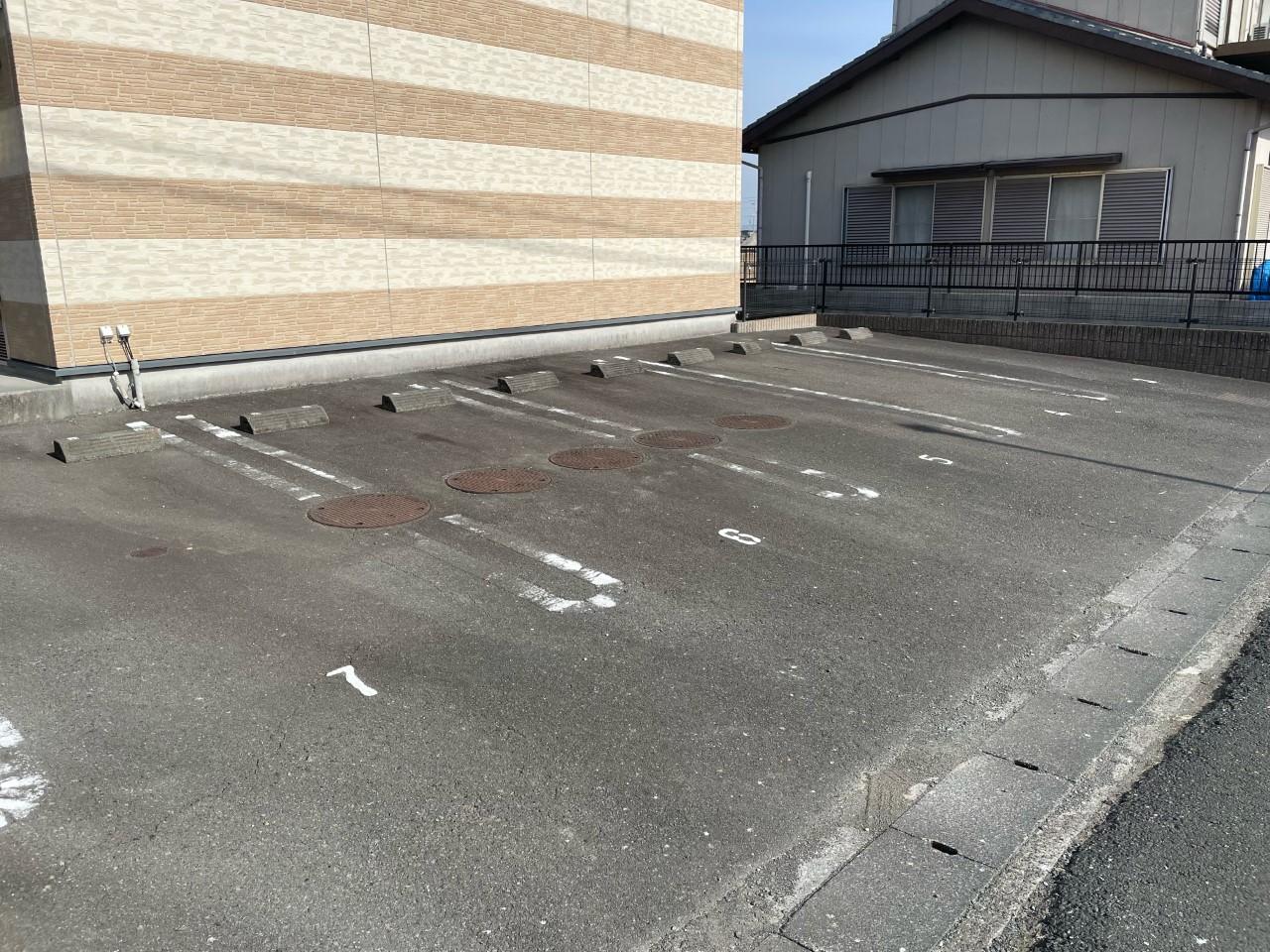 ウェルネス笹(29091)の外観・駐車場イメージ1枚目