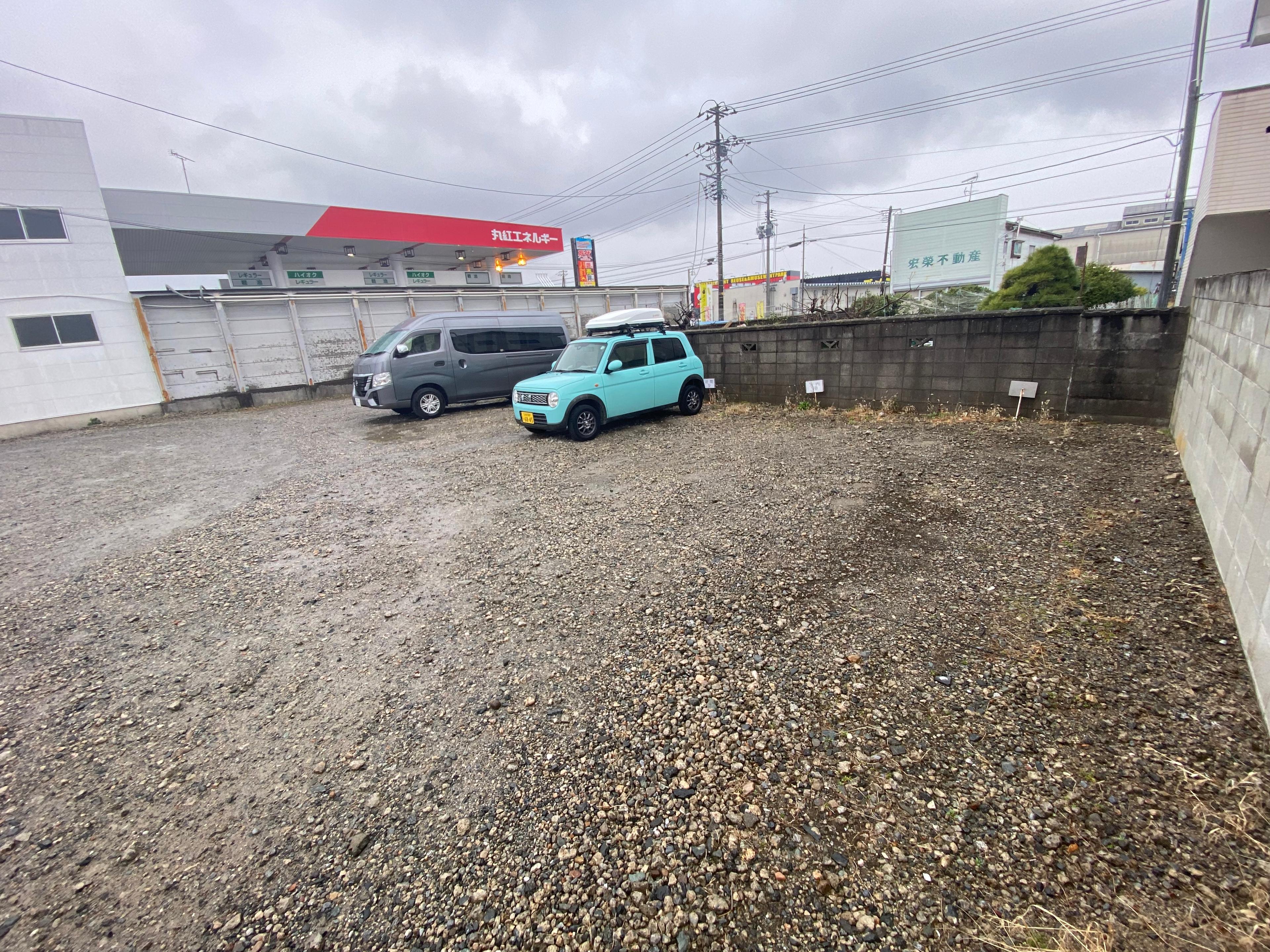 小名浜西君ケ塚町月極駐車場の外観・駐車場イメージ3枚目