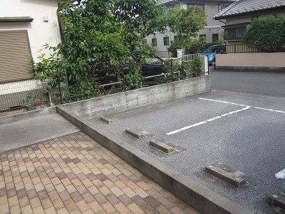 ミディ(15874)の外観・駐車場イメージ1枚目